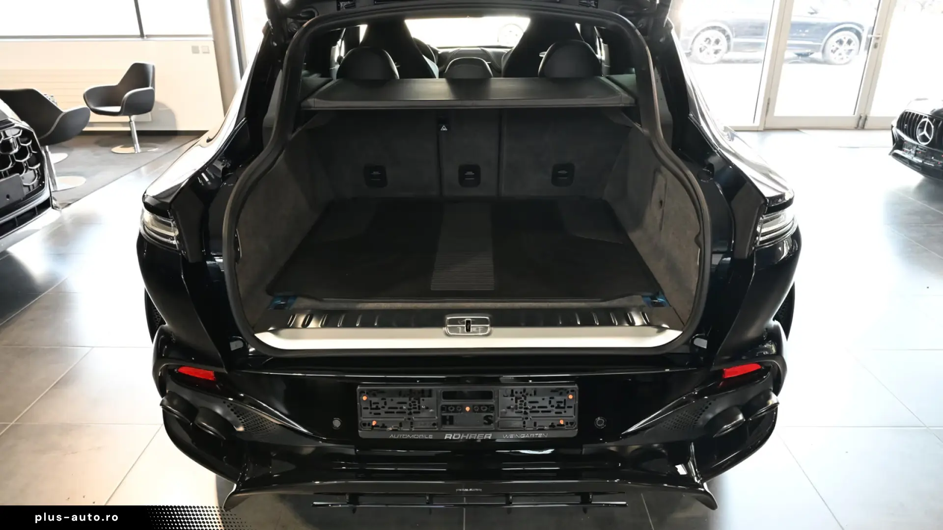 Aston Martin DBX 707 Ultramarine Black Inspire Sport 23