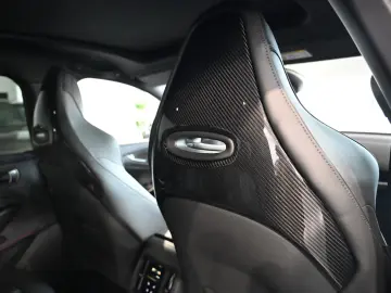 Aston Martin DBX 707 Malachite Green Carbon
