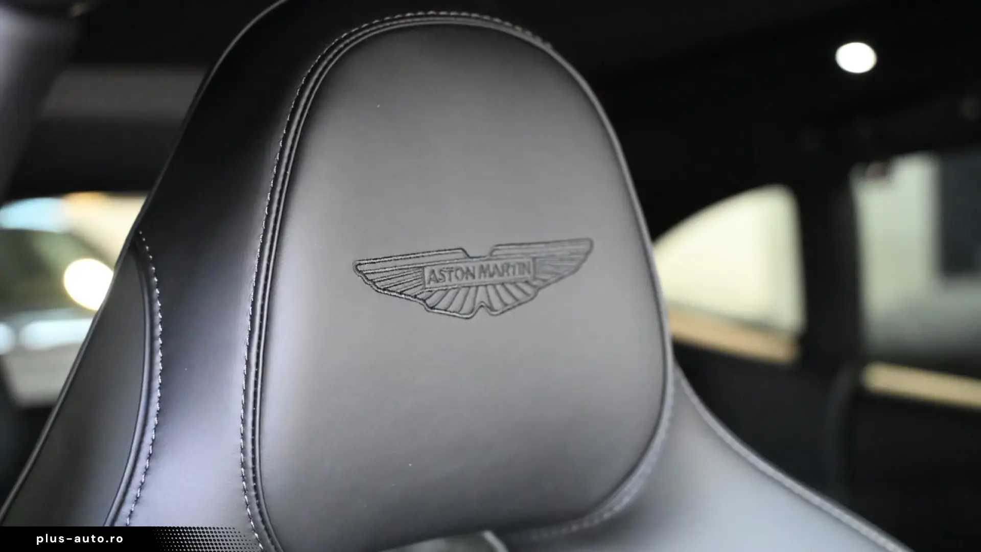Aston Martin DBX 707 Malachite Green Carbon