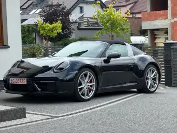 PORSCHE 992 Targa 4S LIFT Matrix Burmester3D Top Zustand