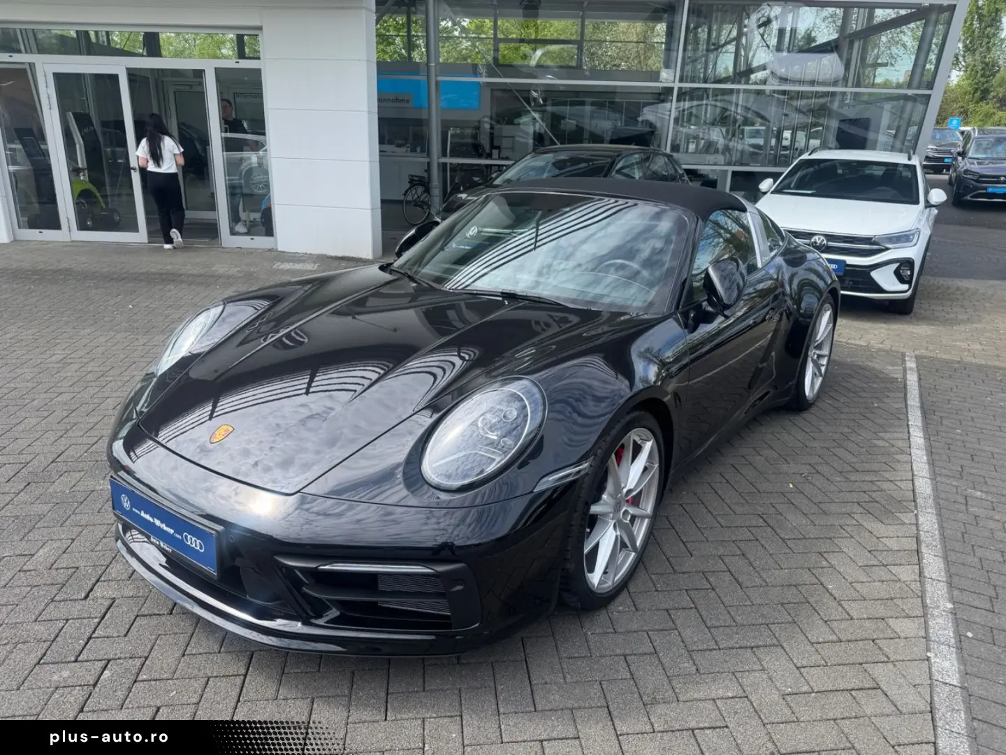PORSCHE 992 Targa 4S LIFT Matrix Burmester3D Top Zustand