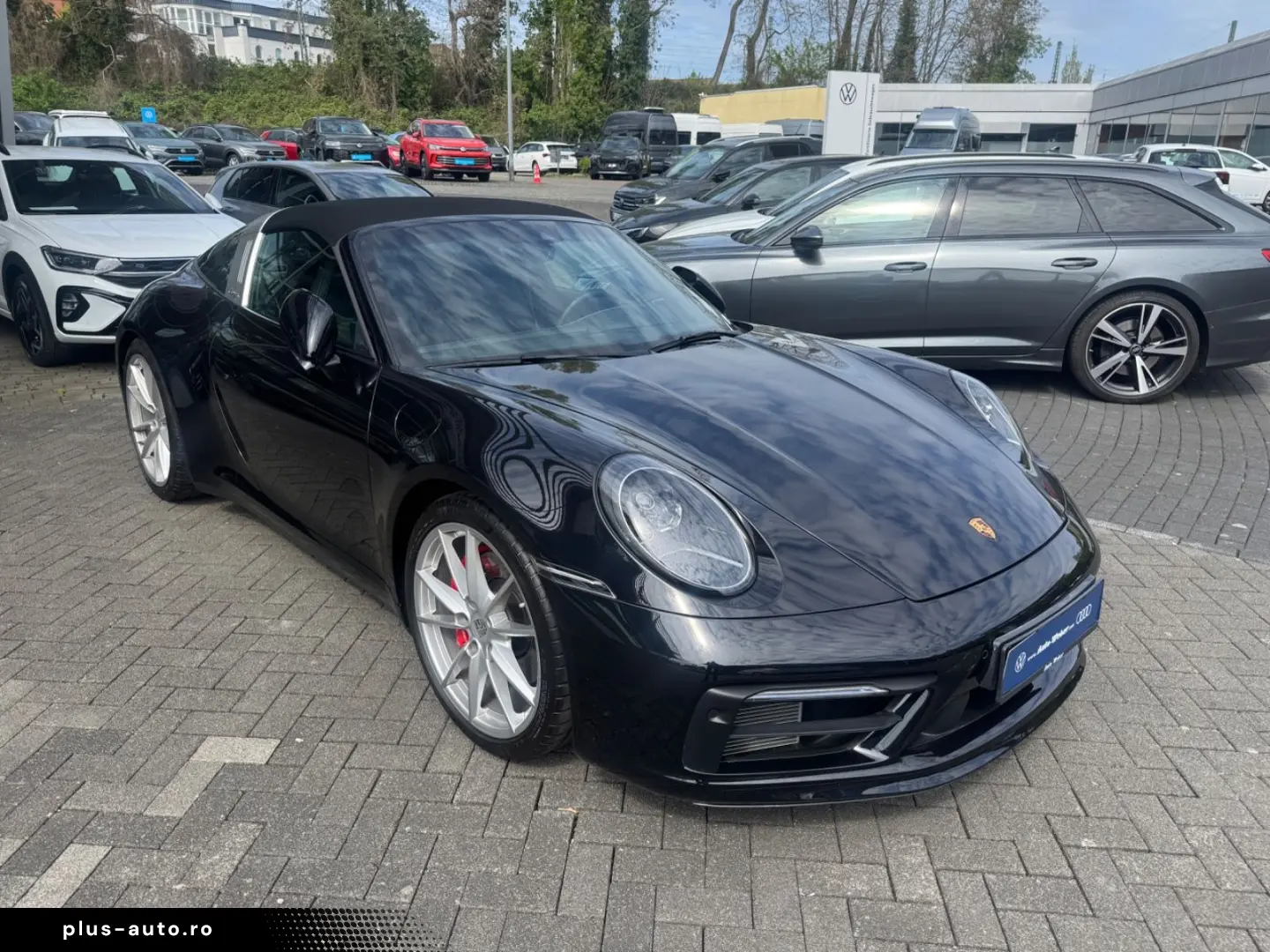 PORSCHE 992 Targa 4S LIFT Matrix Burmester3D Top Zustand