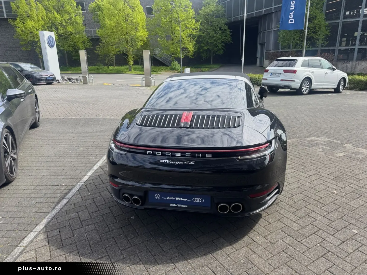PORSCHE 992 Targa 4S LIFT Matrix Burmester3D Top Zustand