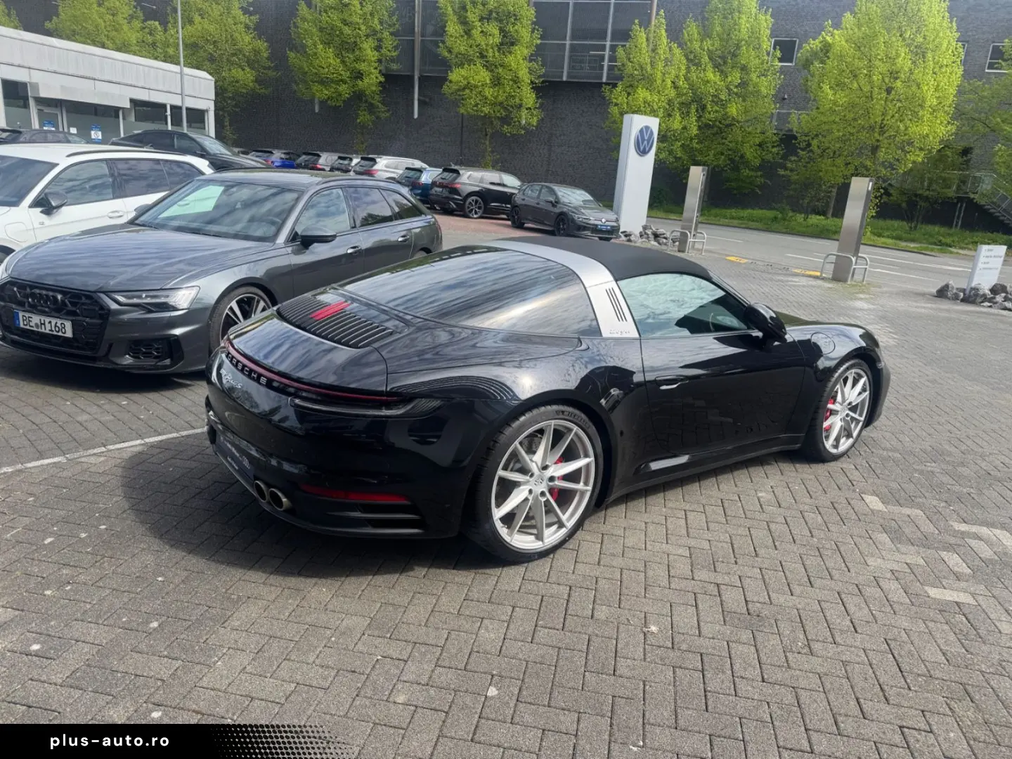 PORSCHE 992 Targa 4S LIFT Matrix Burmester3D Top Zustand