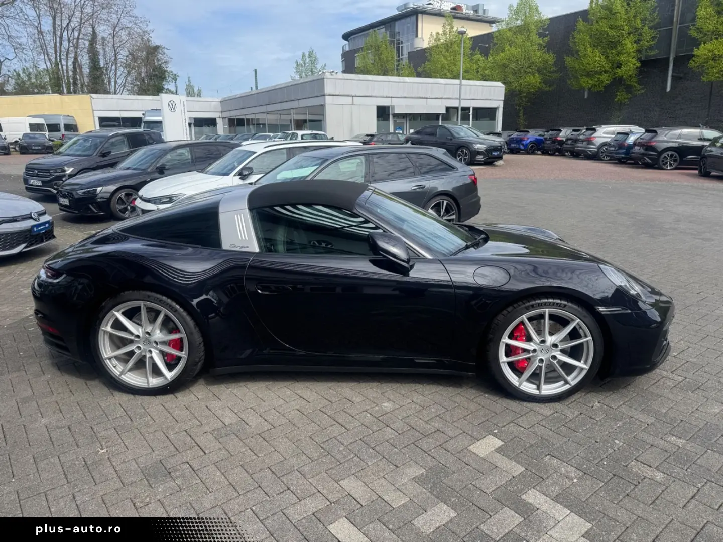 PORSCHE 992 Targa 4S LIFT Matrix Burmester3D Top Zustand