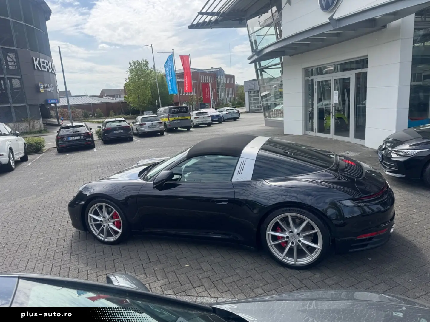 PORSCHE 992 Targa 4S LIFT Matrix Burmester3D Top Zustand