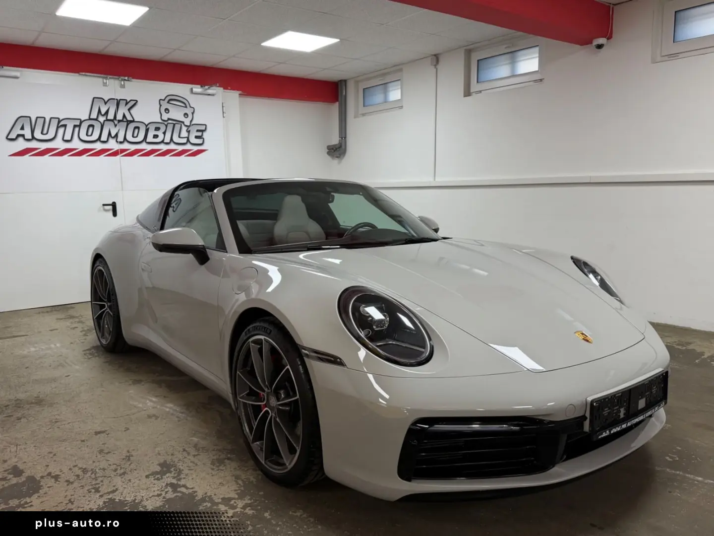 PORSCHE 992 Targa 4S Chrono 360 HA-Lenkung Sitzbelüftung
