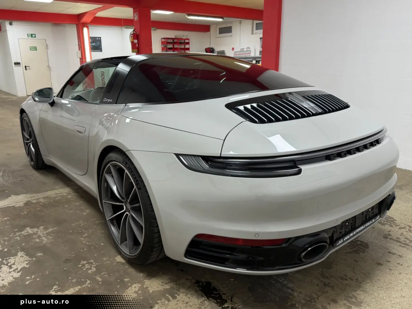PORSCHE 992 Targa 4S Chrono 360 HA-Lenkung Sitzbelüftung