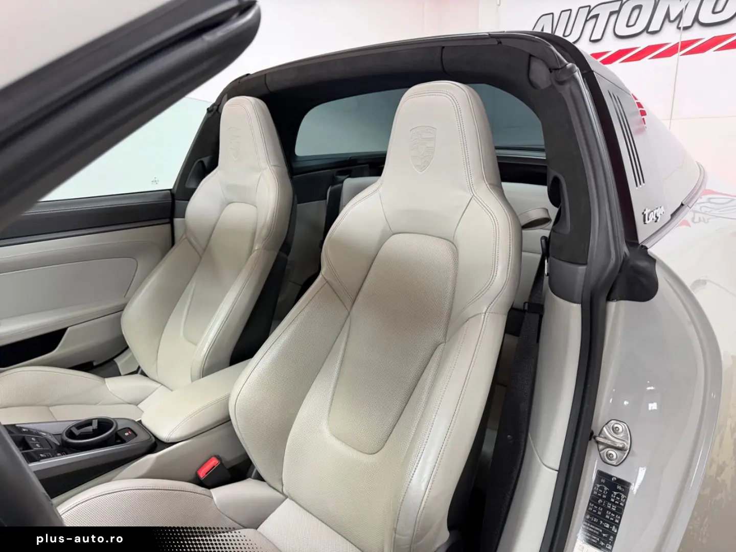 PORSCHE 992 Targa 4S Chrono 360 HA-Lenkung Sitzbelüftung
