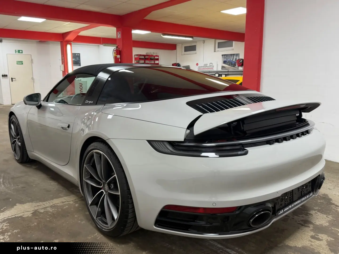 PORSCHE 992 Targa 4S Chrono 360 HA-Lenkung Sitzbelüftung