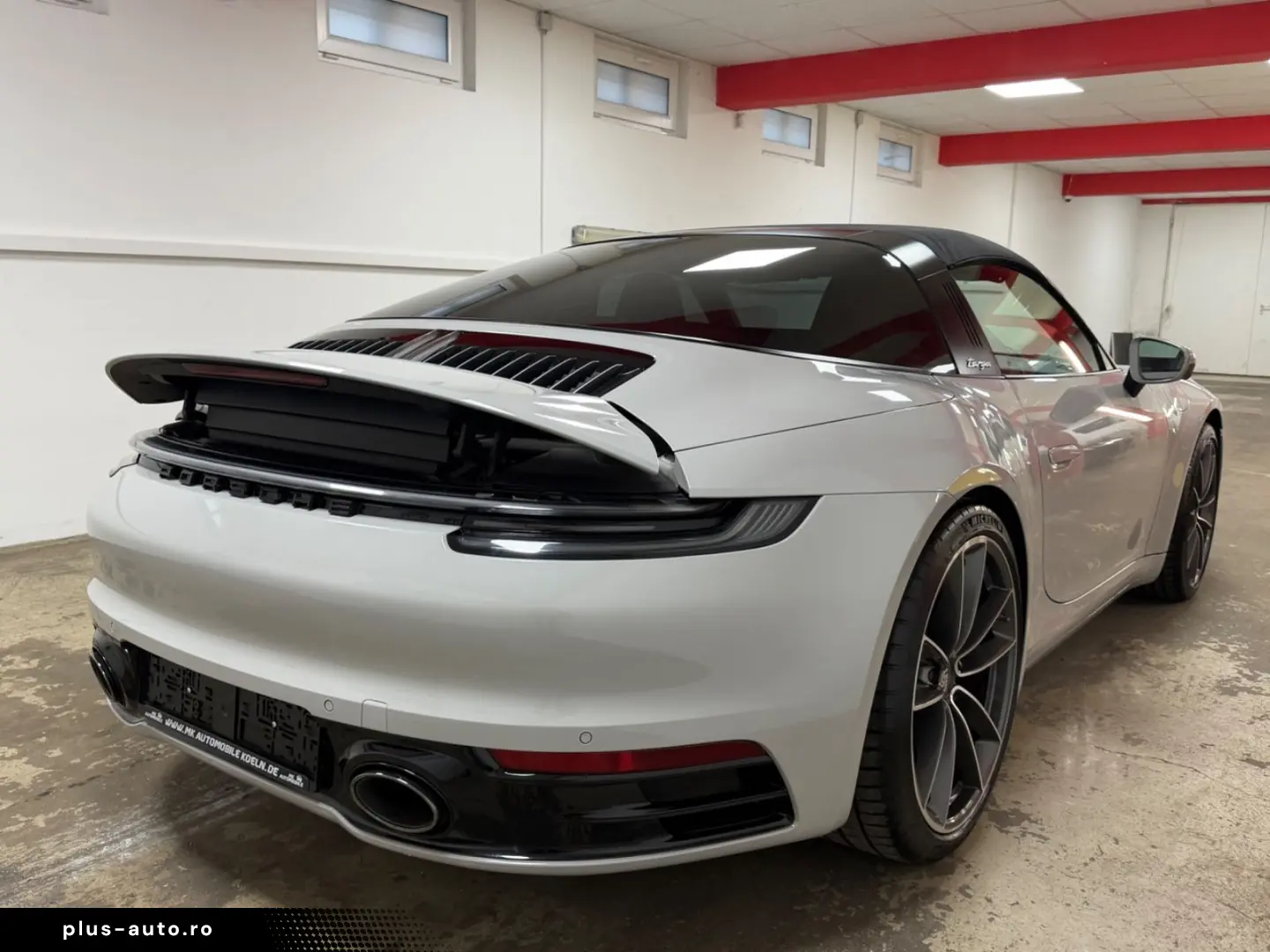 PORSCHE 992 Targa 4S Chrono 360 HA-Lenkung Sitzbelüftung