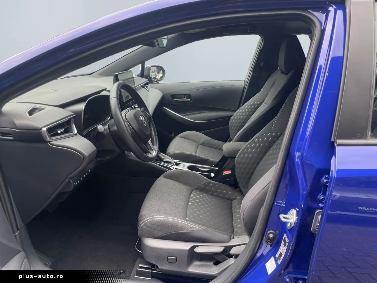 TOYOTA Corolla 1.8 Hybrid Business Edition  ACC SHZ CAM