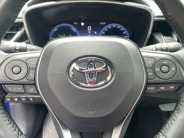 TOYOTA Corolla 1.8 Hybrid Business Edition  ACC SHZ CAM