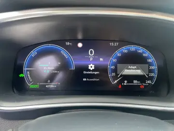 TOYOTA Corolla 1.8 Hybrid Business Edition  ACC SHZ CAM