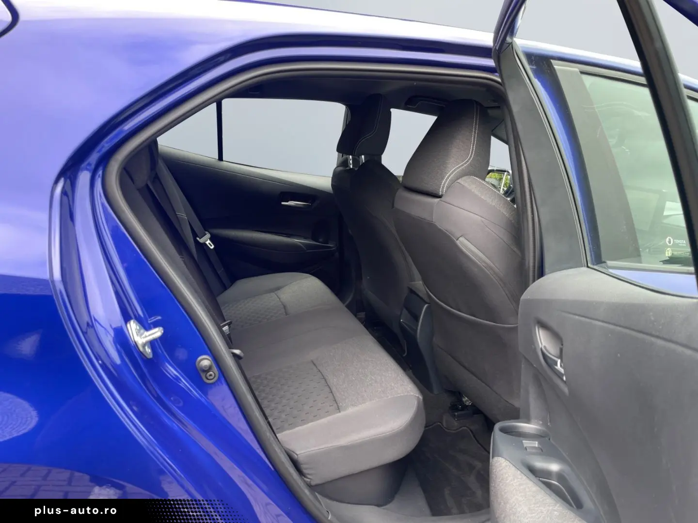 TOYOTA Corolla 1.8 Hybrid Business Edition  ACC SHZ CAM