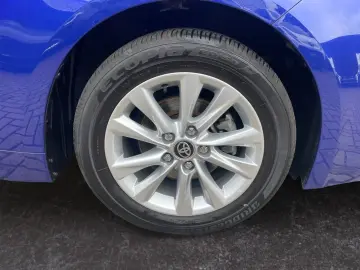 TOYOTA Corolla 1.8 Hybrid Business Edition  ACC SHZ CAM