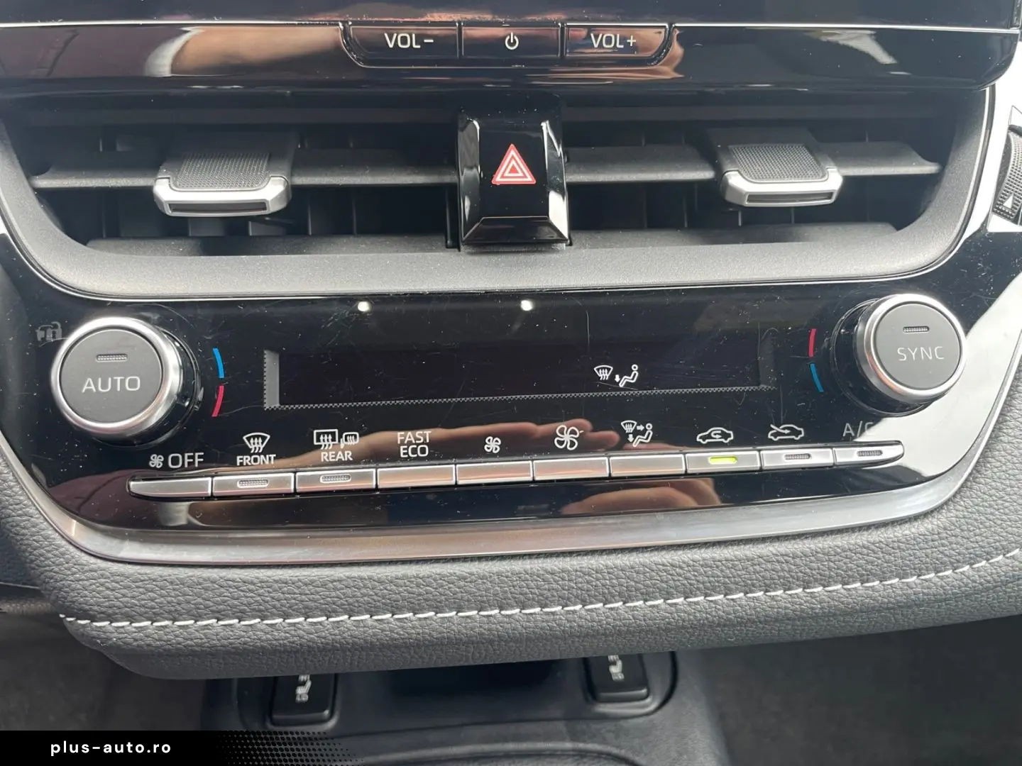 TOYOTA Corolla 1.8 Hybrid Business Edition  ACC SHZ CAM