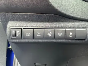 TOYOTA Corolla 1.8 Hybrid Business Edition  ACC SHZ CAM