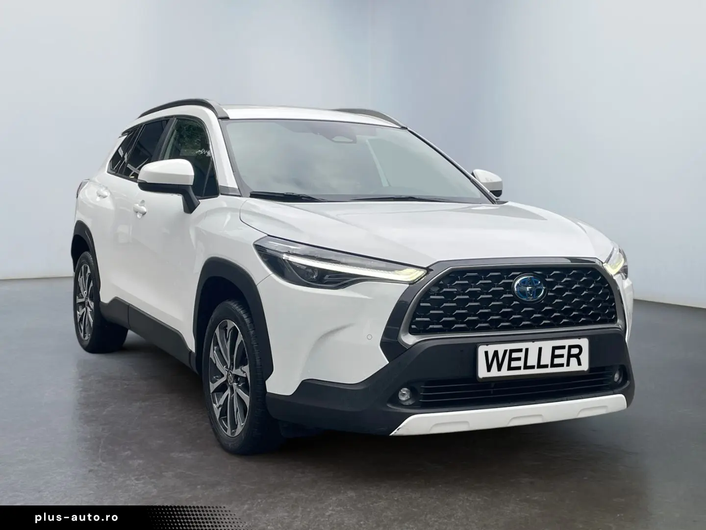 TOYOTA Corolla Cross 2.0 Hybrid Team D  LED CAM CarPlay