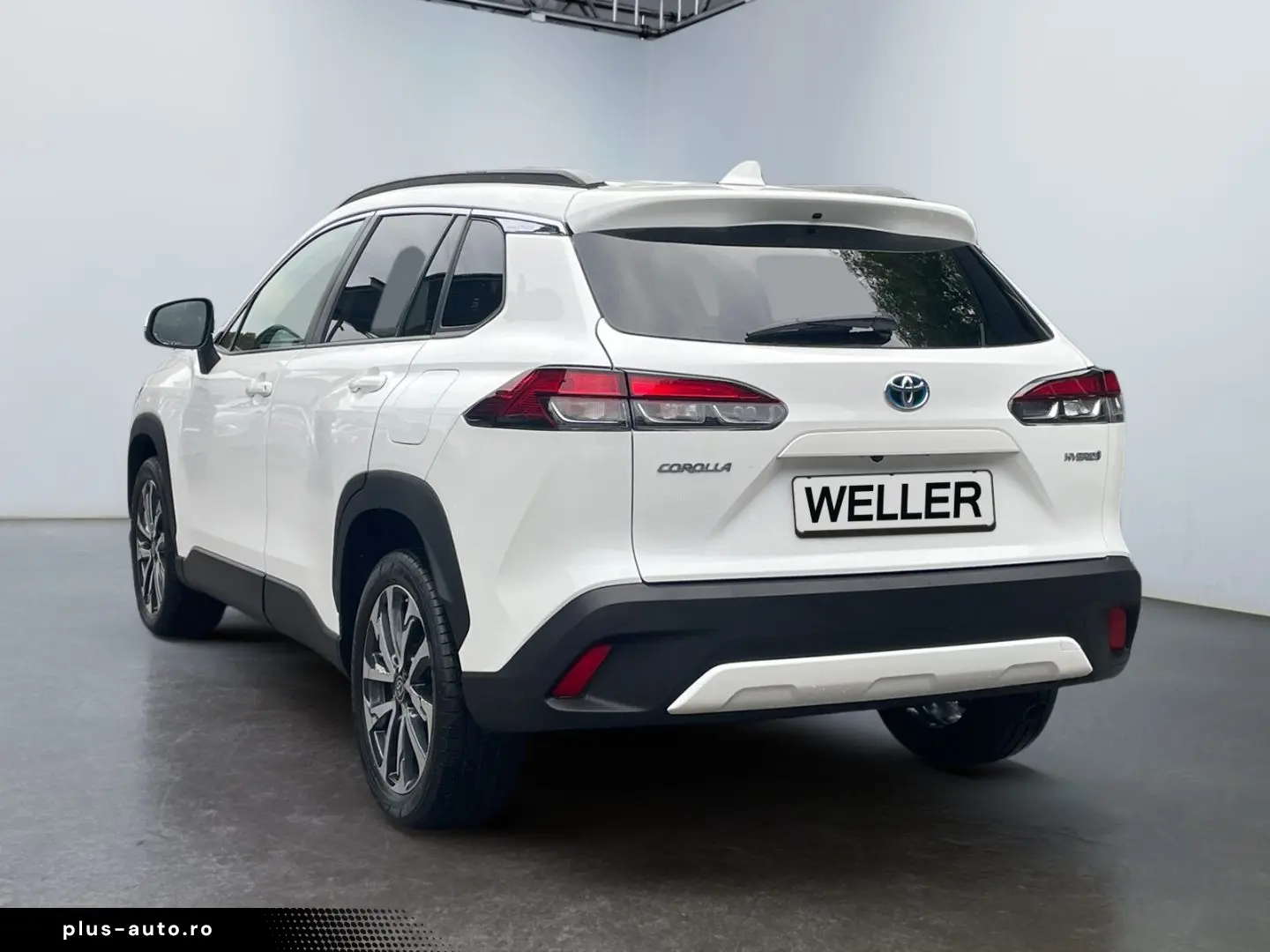 TOYOTA Corolla Cross 2.0 Hybrid Team D  LED CAM CarPlay