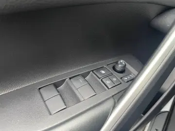 TOYOTA Corolla Cross 2.0 Hybrid Team D  LED CAM CarPlay