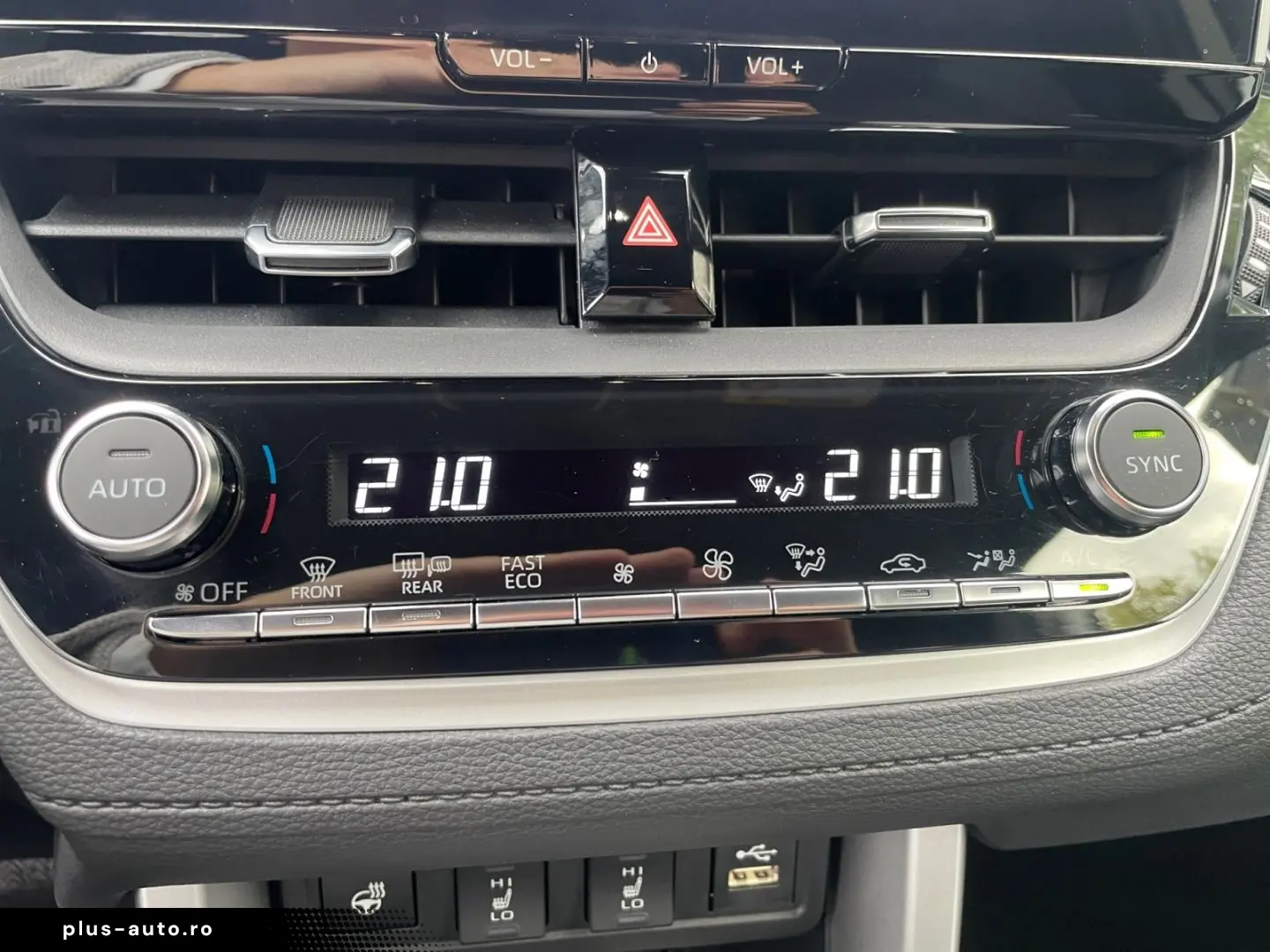 TOYOTA Corolla Cross 2.0 Hybrid Team D  LED CAM CarPlay