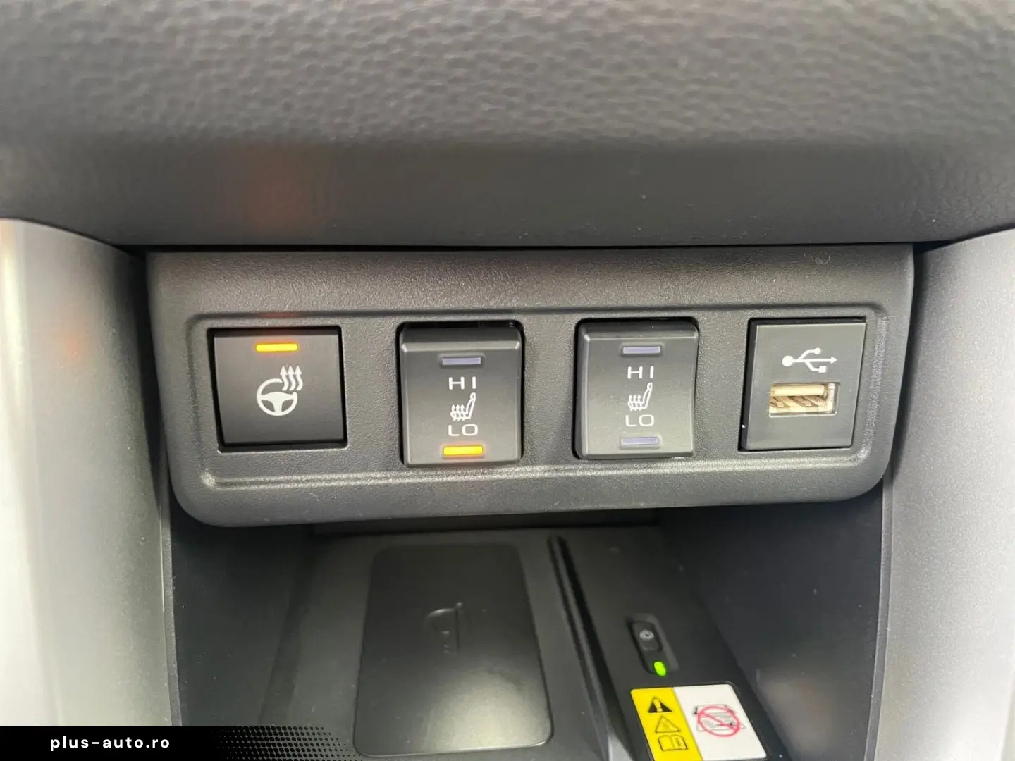 TOYOTA Corolla Cross 2.0 Hybrid Team D  LED CAM CarPlay