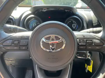 TOYOTA Yaris Cross Hybrid 1.5 Comfort  ACC CAM CarPlay