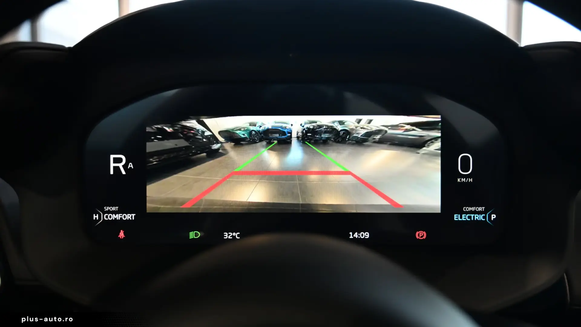 McLaren Artura MSO Ceramic Grey Technology Pack Lift