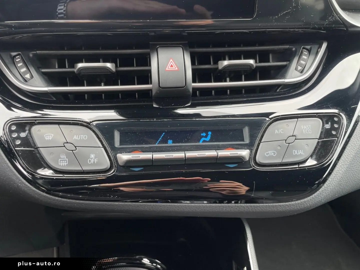 TOYOTA C-HR 2.0 Hybrid Team D  RCam PDC SHZ LED ACC