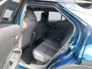 TOYOTA C-HR 1.8 Hybrid Team D  Technik-Paket Kamera SHZ