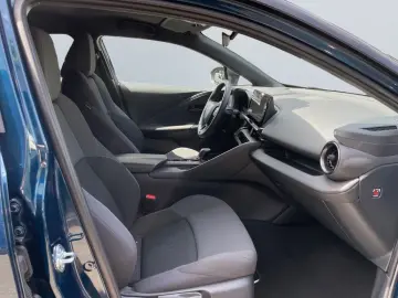 TOYOTA C-HR 1.8 Hybrid Team D  Technik-Paket Kamera SHZ