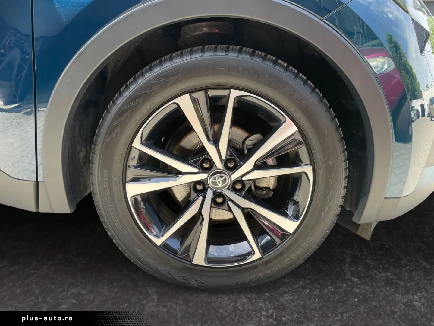 TOYOTA C-HR 1.8 Hybrid Team D  Technik-Paket Kamera SHZ