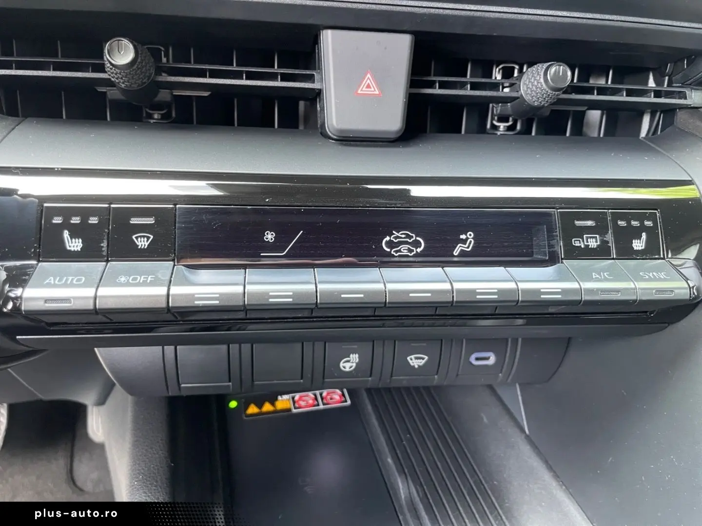 TOYOTA C-HR 1.8 Hybrid Team D  Technik-Paket Kamera SHZ