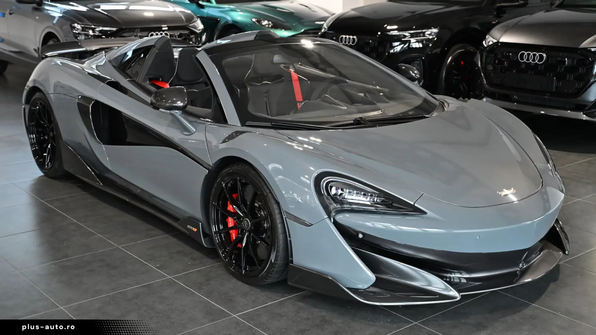 McLaren 600LT Spider MSO Clubsport Senna Seats Lift