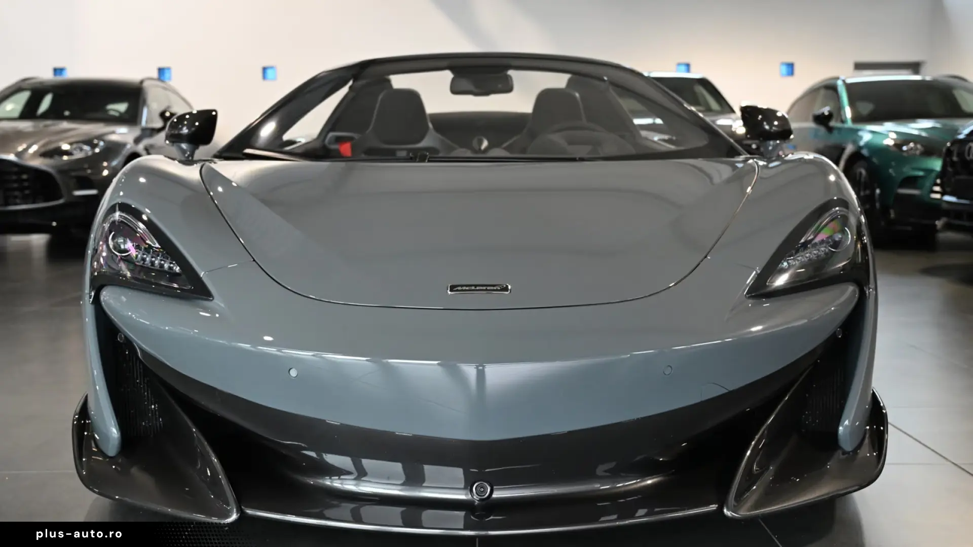 McLaren 600LT Spider MSO Clubsport Senna Seats Lift
