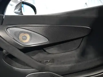 McLaren 600LT Spider MSO Clubsport Senna Seats Lift