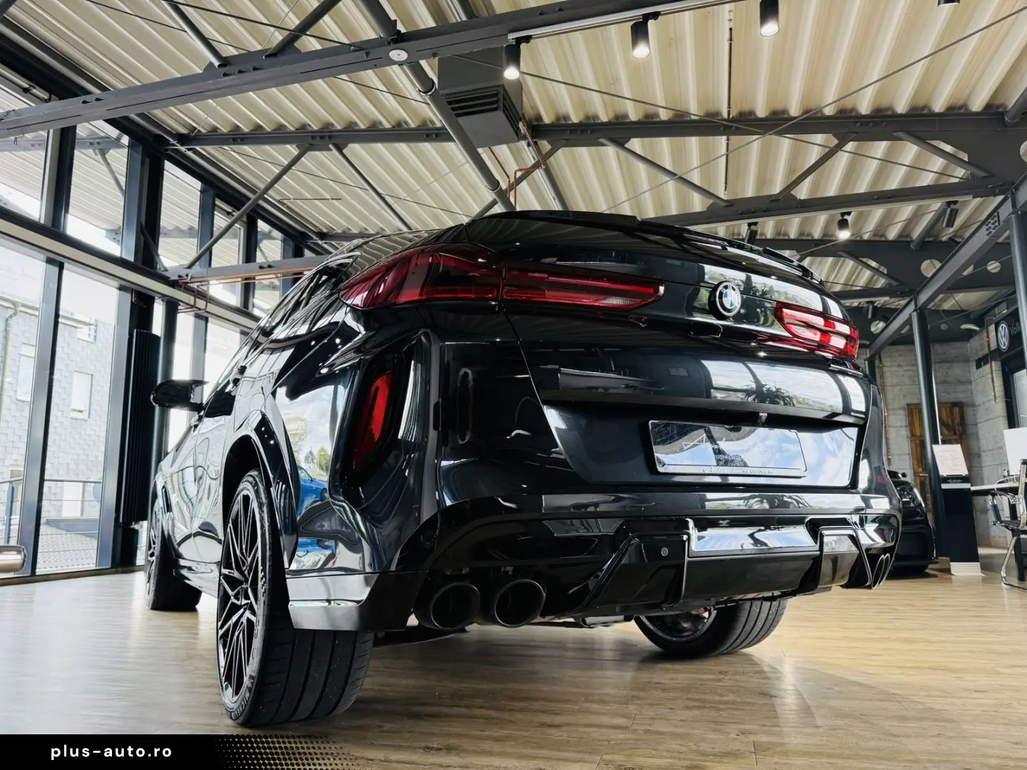 BMW X6 M Competition 360  PANO AHK HUD HARMAN KARDON