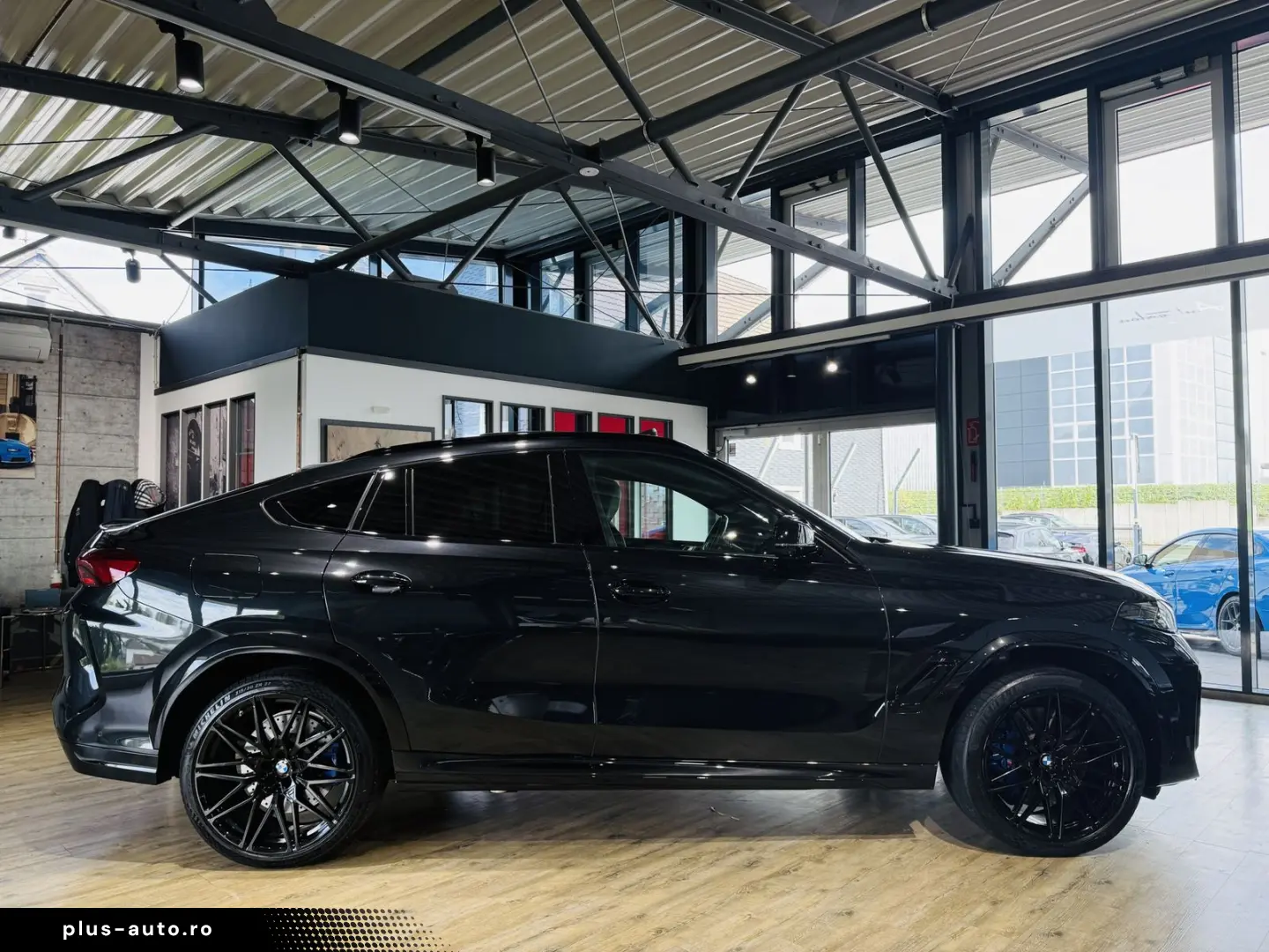 BMW X6 M Competition 360  PANO AHK HUD HARMAN KARDON