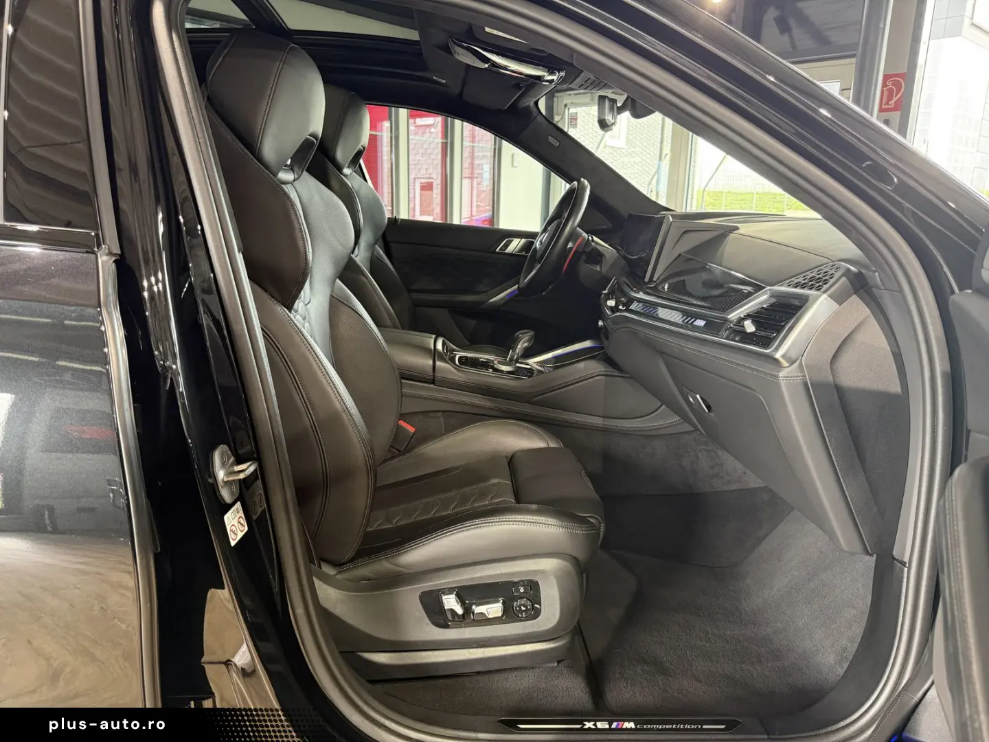 BMW X6 M Competition 360  PANO AHK HUD HARMAN KARDON