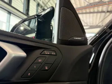 BMW X6 M Competition 360  PANO AHK HUD HARMAN KARDON