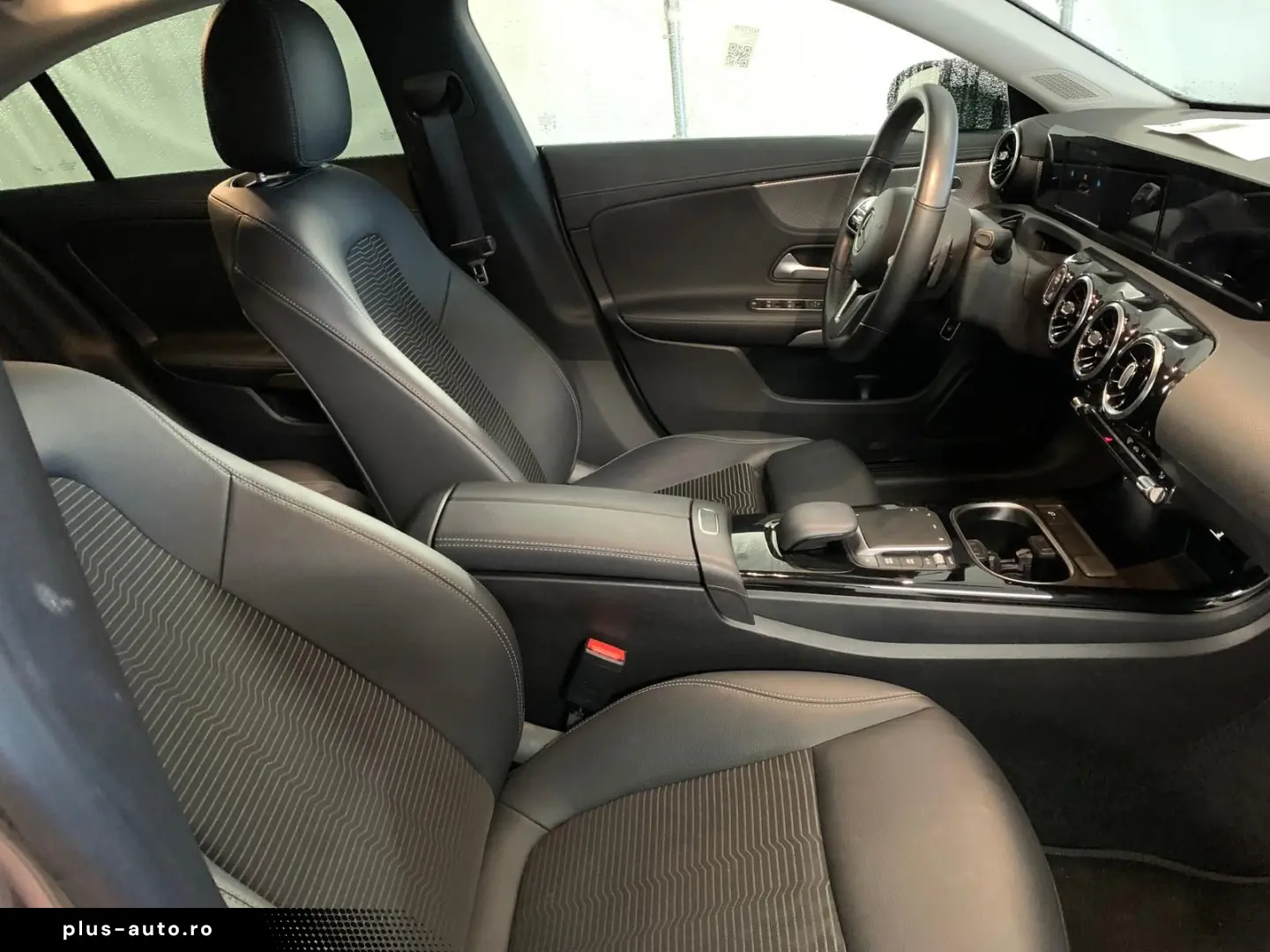 MERCEDES-BENZ CLA 180 Coupé Progressive Leder 18  Ni&hellip;