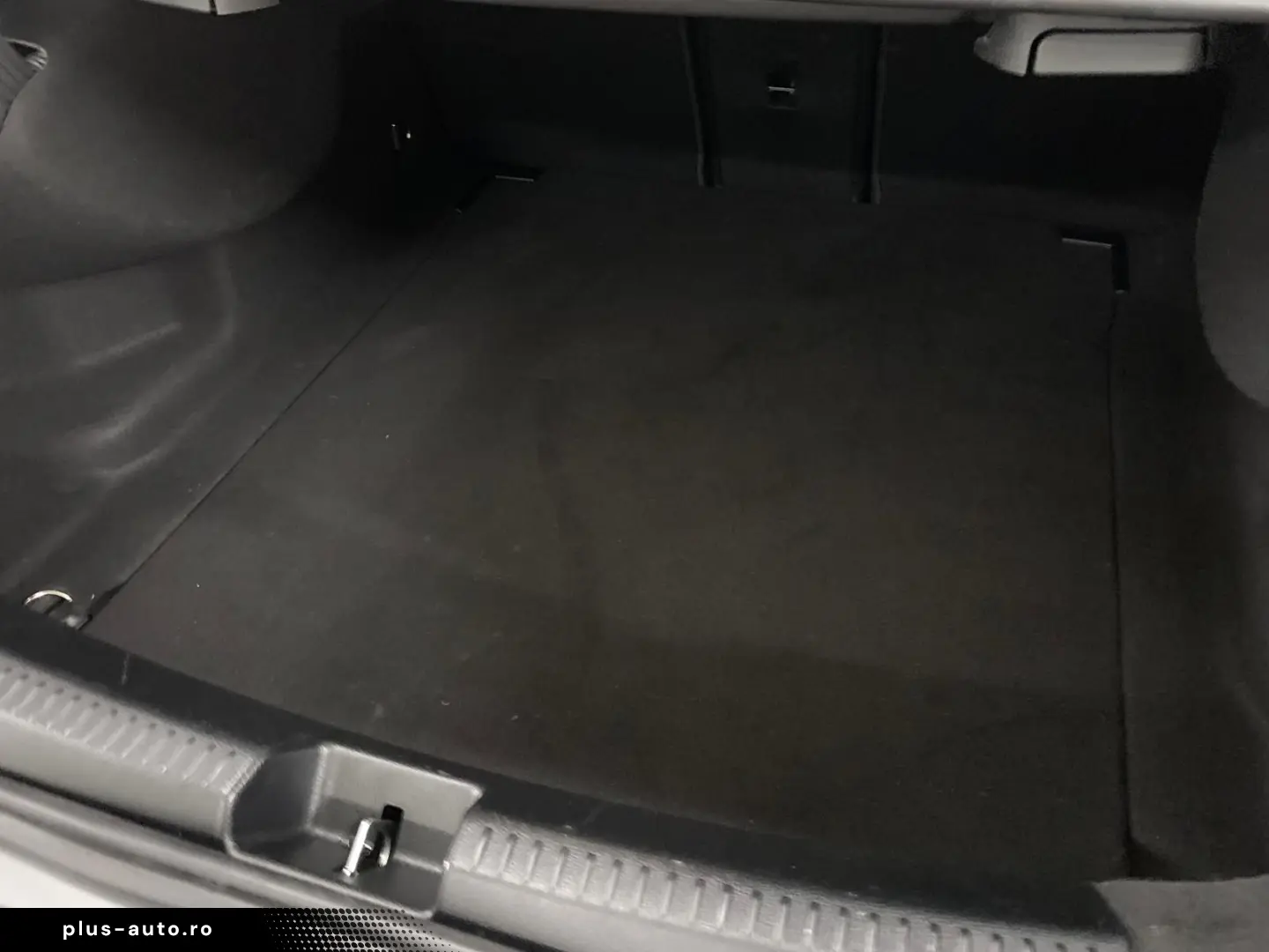 MERCEDES-BENZ CLA 180 Coupé Progressive Leder 18  Ni&hellip;