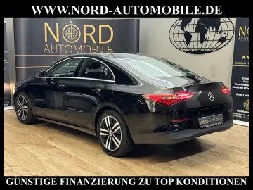 MERCEDES-BENZ CLA 200 d Coupé  Kamera Spur MBUX  Carplay 17Z