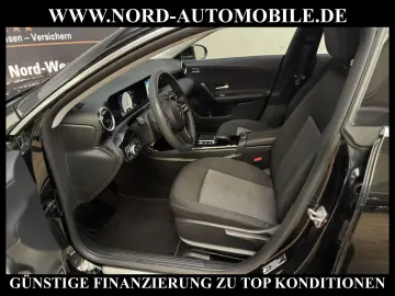 MERCEDES-BENZ CLA 200 d Coupé  Kamera Spur MBUX  Carplay 17Z