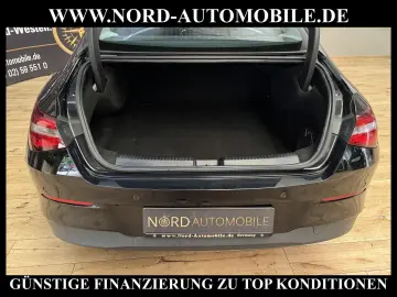 MERCEDES-BENZ CLA 200 d Coupé  Kamera Spur MBUX  Carplay 17Z