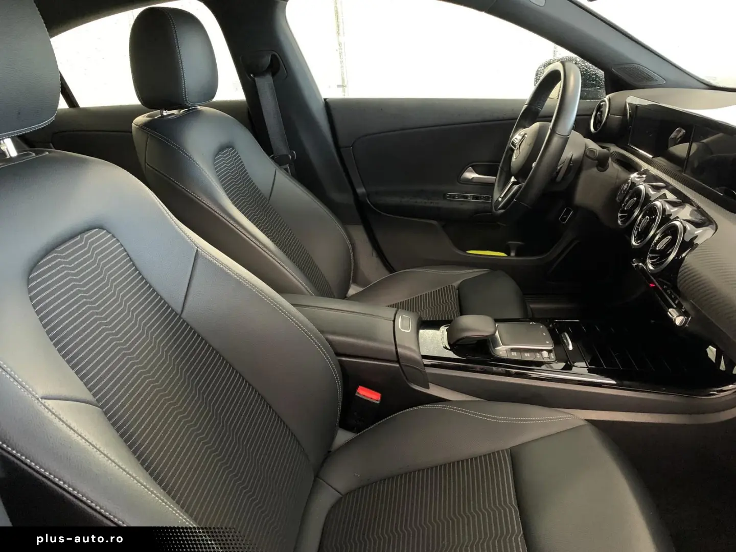 MERCEDES-BENZ CLA 250 Coupe e FarhP Distr  Kamera MB&hellip;