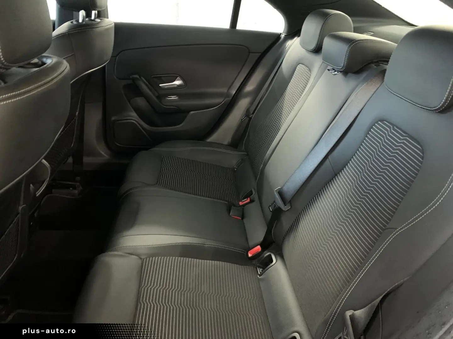 MERCEDES-BENZ CLA 250 Coupe e FarhP Distr  Kamera MB&hellip;