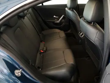 MERCEDES-BENZ CLA 250e Coupé Leder Navi LED Kamera P…