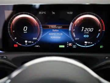 MERCEDES-BENZ CLA 250e Coupé Leder Navi LED Kamera P…